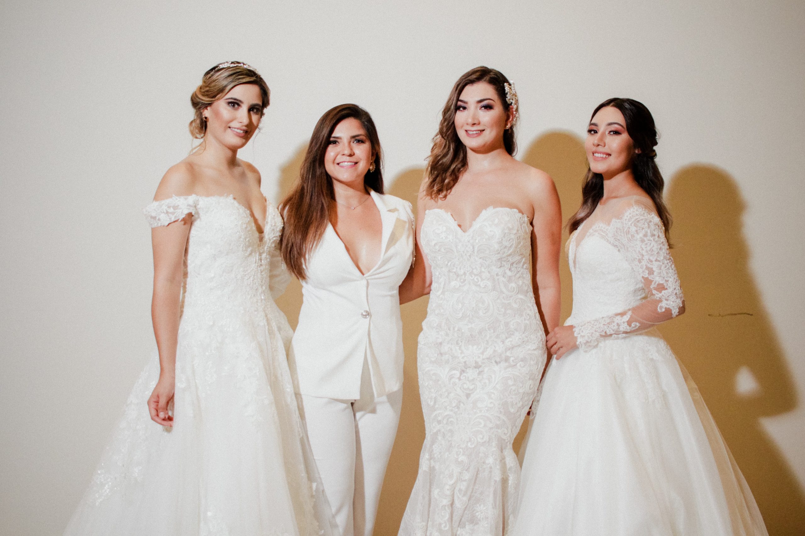 4 Ary Casa de Novias